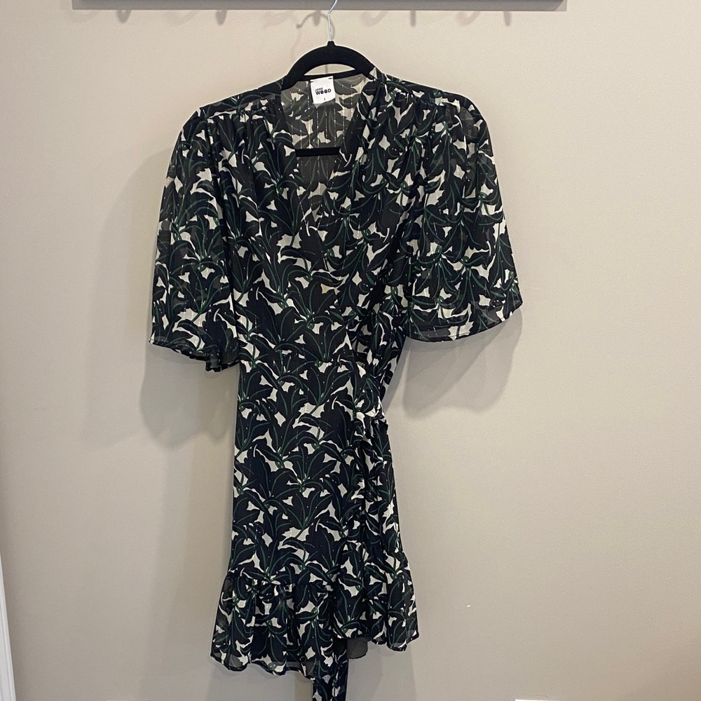 Jane Wood Black and Green Leaf Print wrap dress